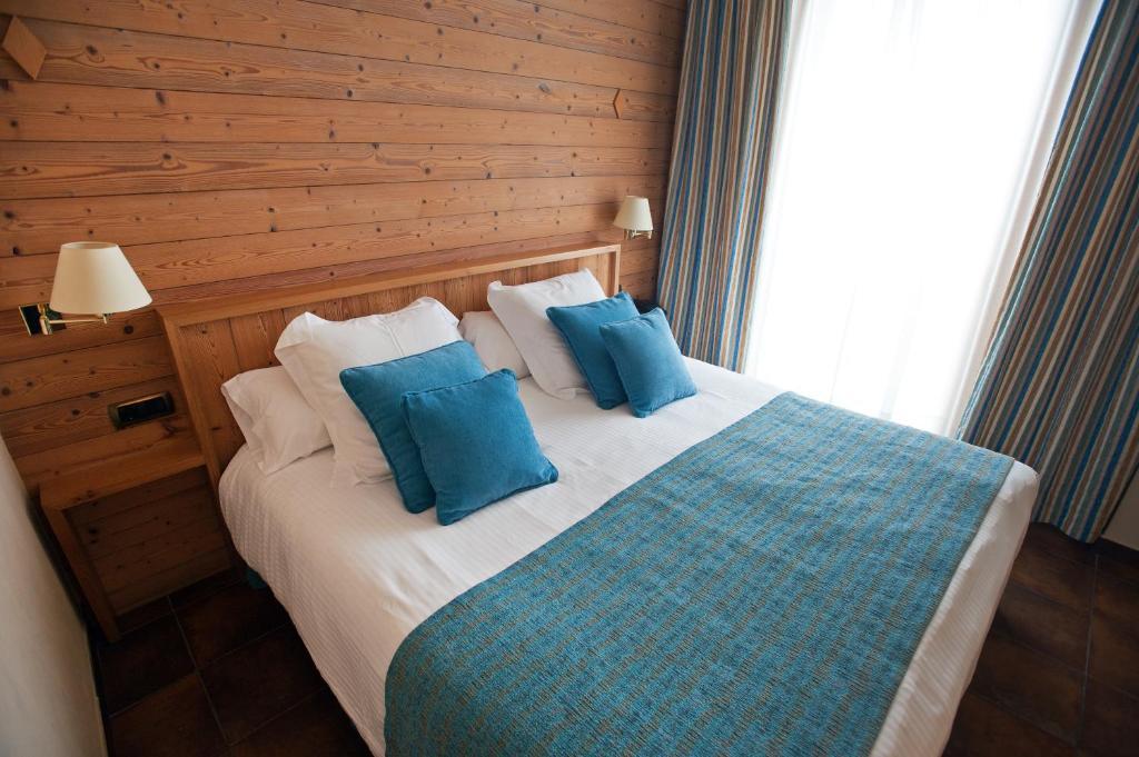 غارغيييّا Hotel La Placa الغرفة الصورة
