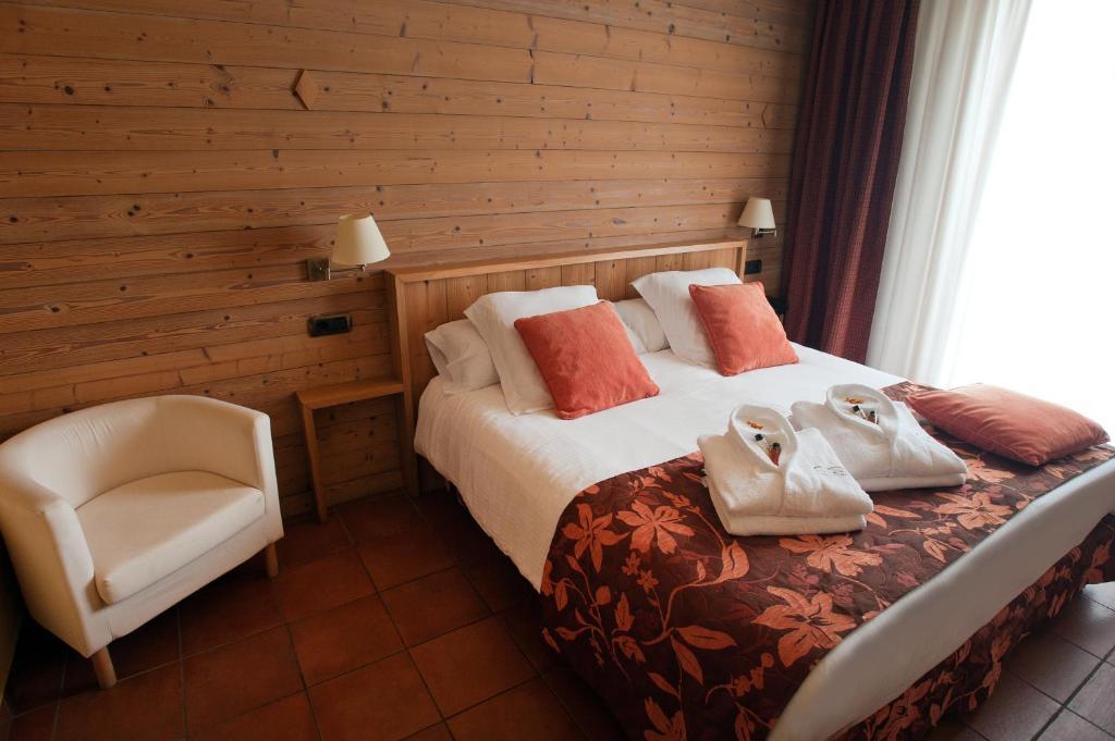 غارغيييّا Hotel La Placa الغرفة الصورة